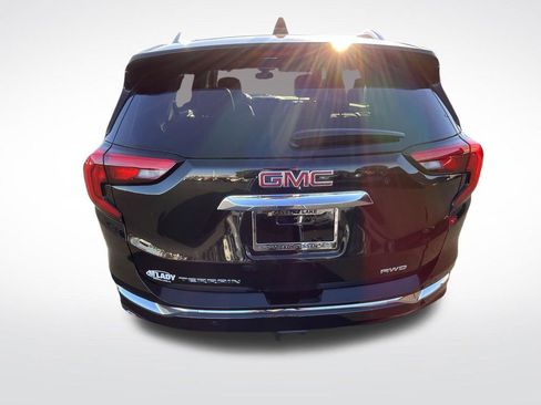 Used 2019 GMC Terrain Denali w/ Advanced Safety Package image 21