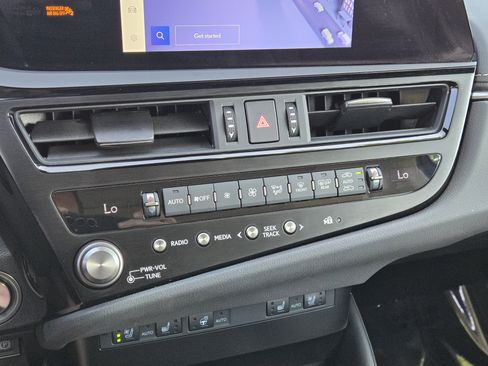 Used 2025 Lexus ES 350 w/ Premium Package FWD image 19