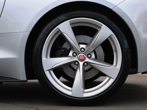 Used 2019 Jaguar F-TYPE R-Dynamic RWD image 48