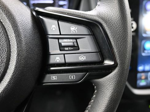 Certified 2025 Subaru Forester Premium image 27