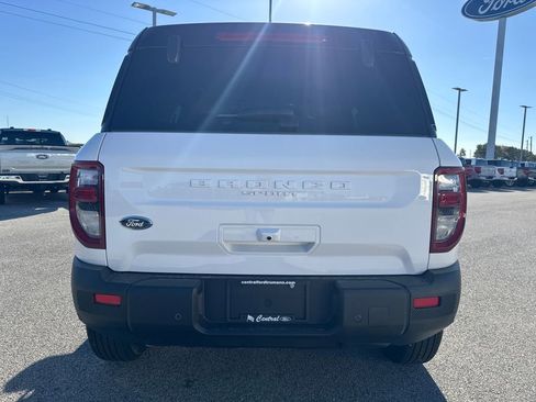 New 2025 Ford Bronco Sport Outer Banks w/ Outer Banks Tech Package+ image 11