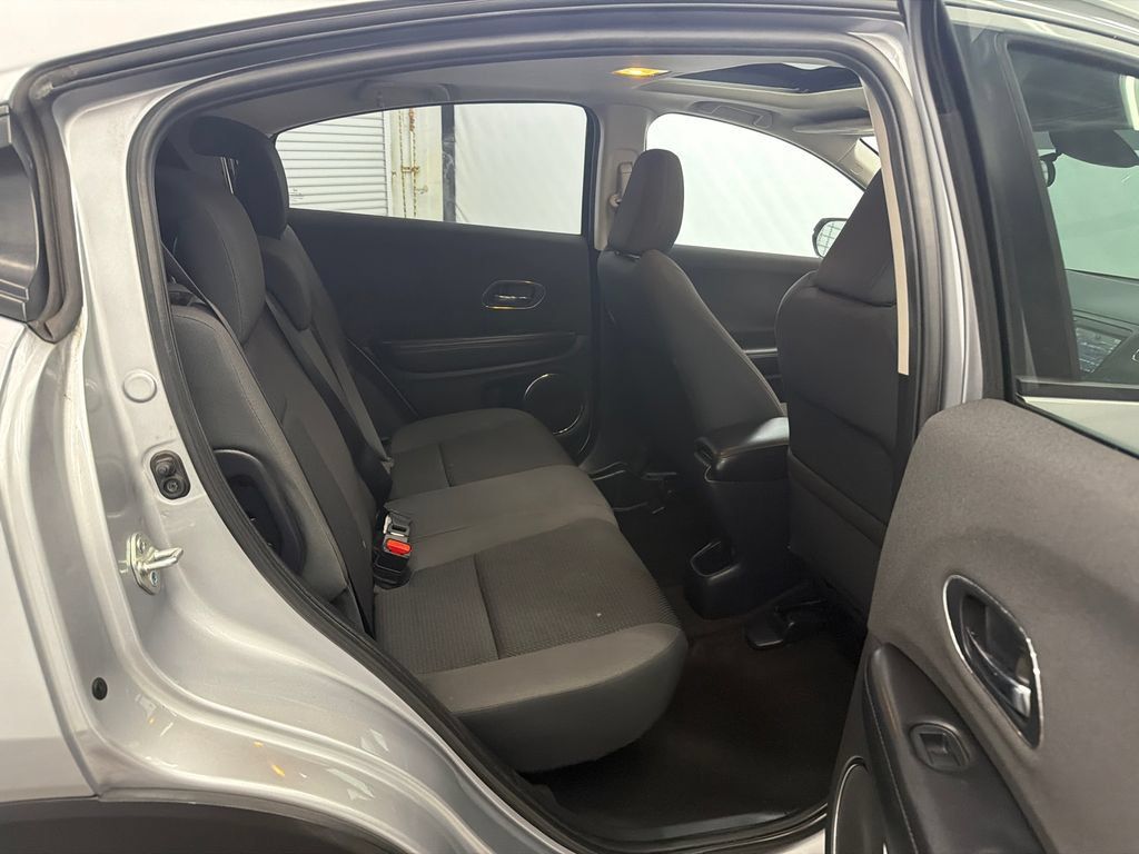 Used 2022 Honda HR-V EX image 17