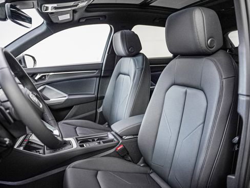 New 2025 Audi Q3 2.0T Premium image 11