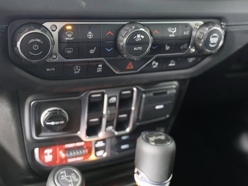 New 2026 Jeep Wrangler Unlimited Rubicon image 15