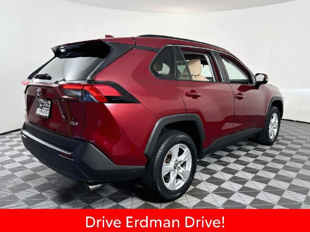 Certified 2019 Toyota RAV4 XLE w/ Convenience Package FWD image 23