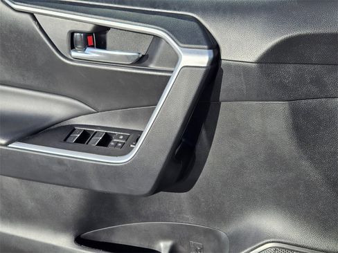 Used 2024 Toyota RAV4 XLE image 19