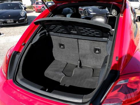 Used 2014 Volkswagen Beetle R-Line image 41