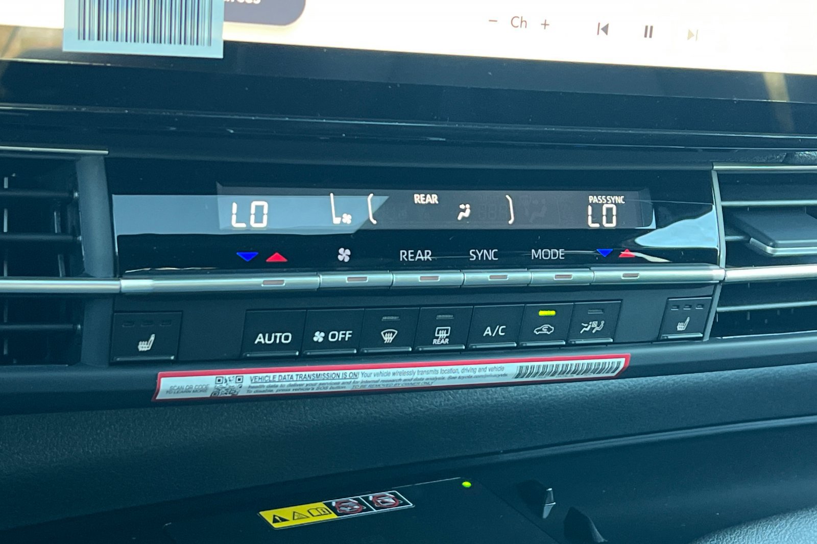 Certified 2026 Toyota Sienna XSE FWD image 21