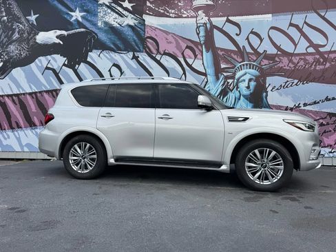 Used 2020 INFINITI QX80 Luxe w/ Proassist Package image 1
