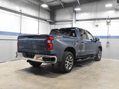 Used 2024 Chevrolet Silverado 1500 LT AWD/4WD image 24