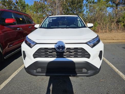 Used 2023 Toyota RAV4 XLE image 2