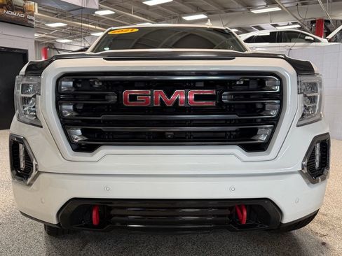 Used 2021 GMC Sierra 1500 AT4 w/ AT4 Premium Package AWD/4WD image 2