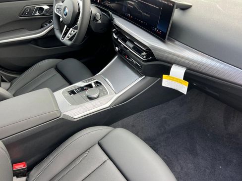 Used 2026 BMW 330i Sedan w/ M Sport Package RWD image 27