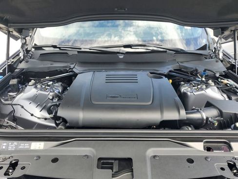 New 2025 Land Rover Discovery S AWD/4WD image 30