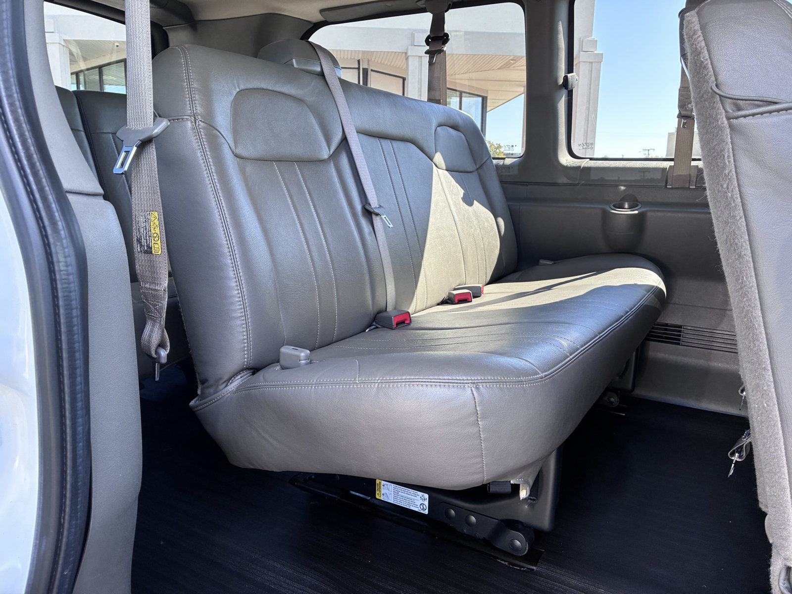 Used 2020 Chevrolet Express 2500 LS RWD image 18