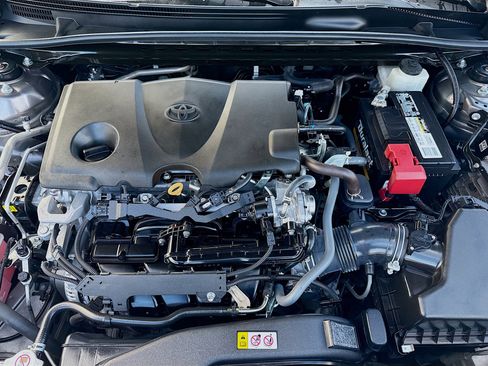 Used 2023 Toyota Camry LE image 32