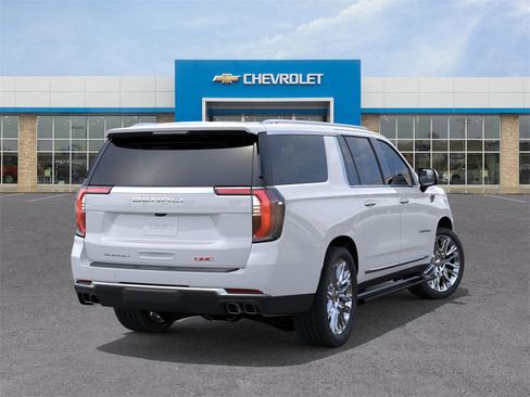 New 2026 GMC Yukon XL Denali w/ Denali Reserve Package image 4