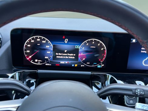 Certified 2025 Mercedes-Benz GLA 250 image 19
