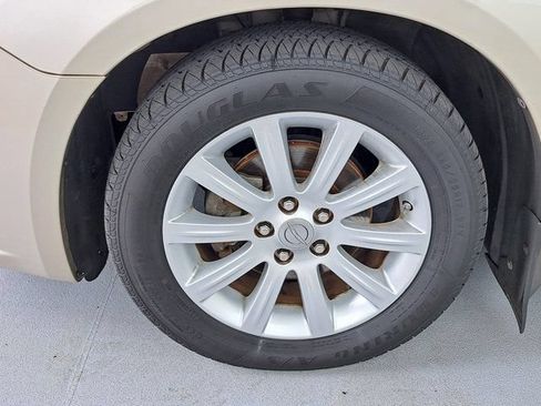 Used 2013 Chrysler 200 Limited w/ Sun/Sound Group FWD image 29