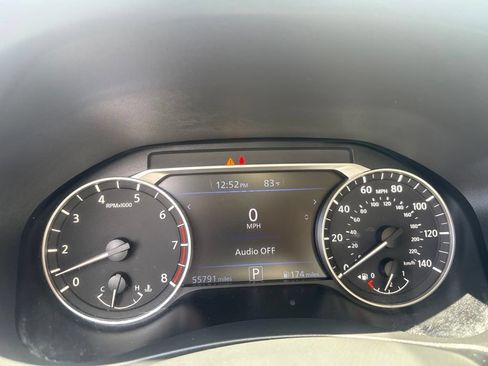 Used 2025 Nissan Altima 2.5 SV FWD image 21