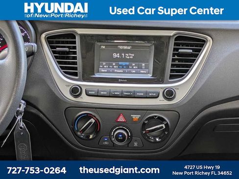 Used 2020 Hyundai Accent SE FWD image 16