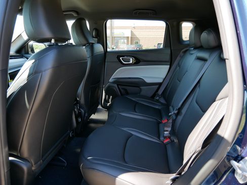 New 2026 Jeep Compass Limited AWD/4WD image 8