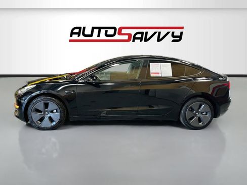 Used 2023 Tesla Model 3 Standard Range RWD image 4