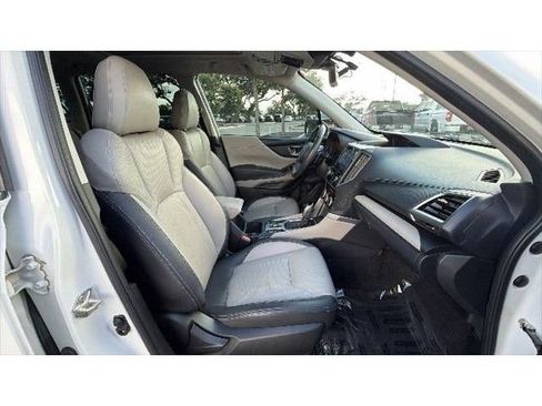 Used 2022 Subaru Forester Limited AWD/4WD image 38
