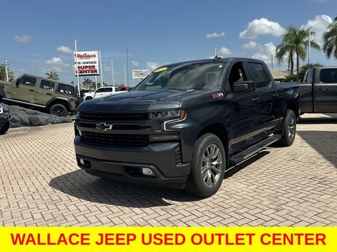 Used 2021 Chevrolet Silverado 1500 RST AWD/4WD image 2