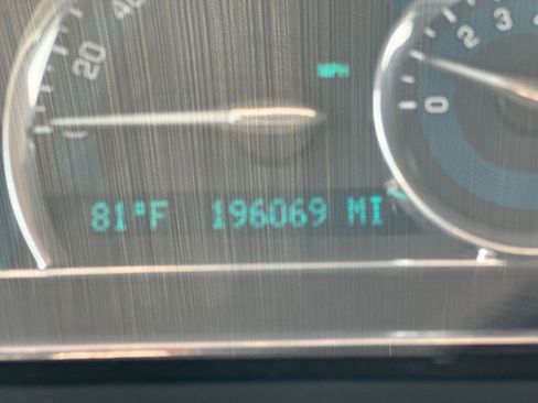 Used 2011 Chevrolet HHR LT FWD image 13