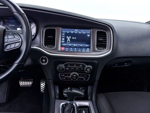 Used 2022 Dodge Charger Scat Pack RWD image 8