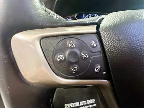 Used 2017 GMC Acadia Denali w/ Technology Package image 38