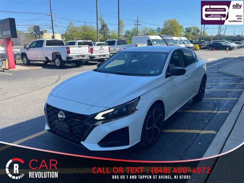 Used 2024 Nissan Altima 2.5 SR FWD image 4