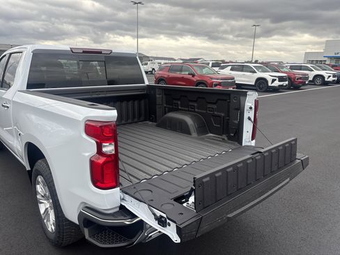 New 2026 Chevrolet Silverado 1500 LTZ w/ LTZ Premium Package image 8