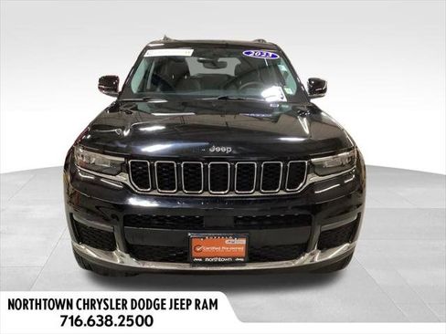 Certified 2023 Jeep Grand Cherokee L Limited w/ Trailer Tow Group (B) AWD/4WD image 2