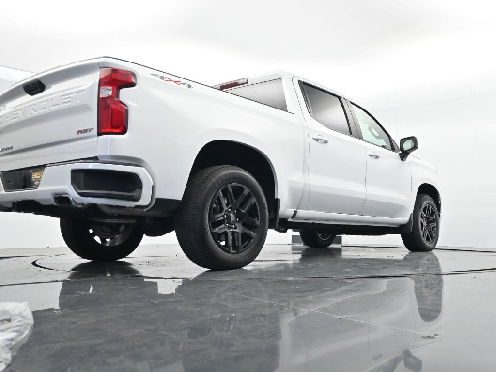 Used 2025 Chevrolet Silverado 1500 RST w/ LPO, Liner Protection Package AWD/4WD image 31