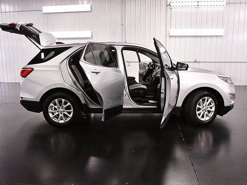 Used 2018 Chevrolet Equinox LT image 29