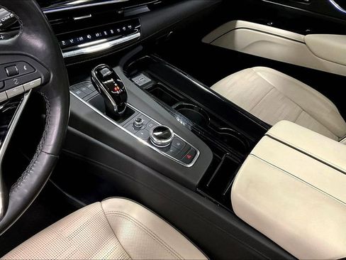 Certified 2023 Cadillac Escalade Sport w/ LPO, ONYX Package image 18