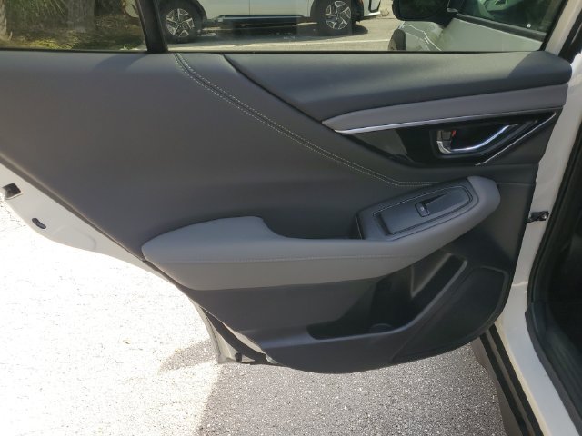 Used 2024 Subaru Outback Onyx Edition AWD/4WD image 10