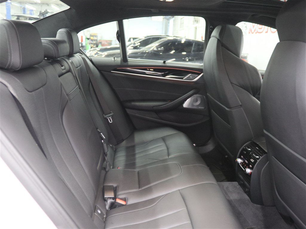 Used 2018 BMW M5 w/ Executive Package AWD/4WD image 22