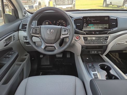 New 2026 Honda Ridgeline RTL image 9