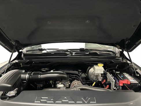 Used 2019 RAM 1500 Big Horn AWD/4WD image 41