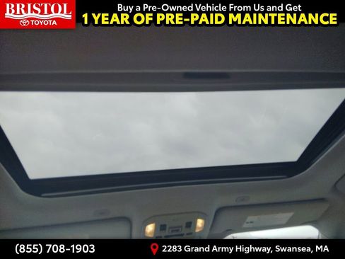 Used 2023 Toyota Highlander XLE AWD/4WD image 19