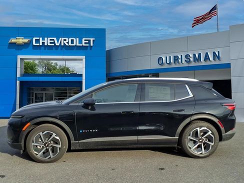 New 2026 Chevrolet Equinox EV LT image 4