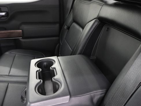 Used 2020 Chevrolet Silverado 1500 LT Trail Boss AWD/4WD image 36