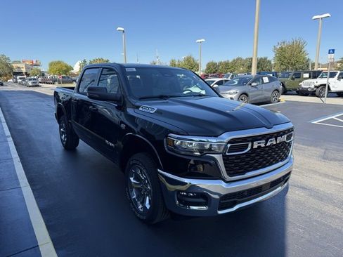 New 2026 RAM 1500 4x4 Crew Cab image 3