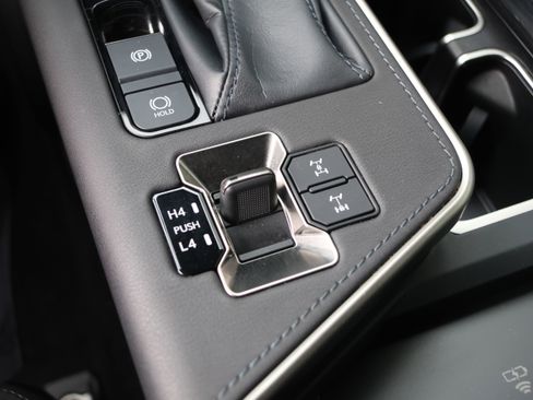 Certified 2024 Lexus GX 550 image 32