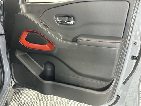 Certified 2024 Nissan Frontier Pro-X RWD image 31
