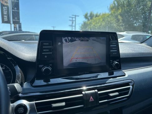 Used 2023 Kia Seltos S FWD image 6