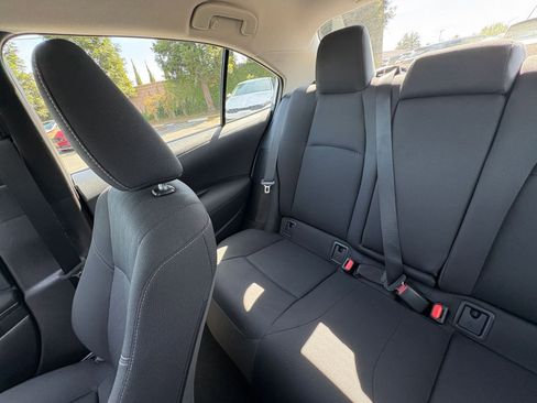 Used 2025 Toyota Corolla LE image 37